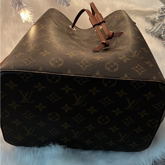 💎🤎 Louis Vuitton NeoNoe MM 💎🤎 - Picture 7 of 12